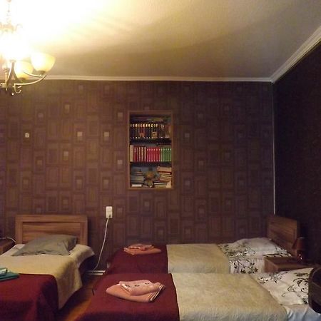 Guest House Gio Tbilisi Esterno foto